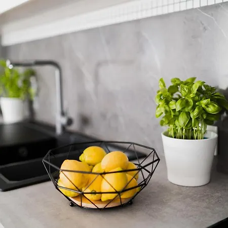 Apartament Hallera - 70m - 3 Pokoje - Winda - Garaz - Nowe Osiedle Appartement Wrocław